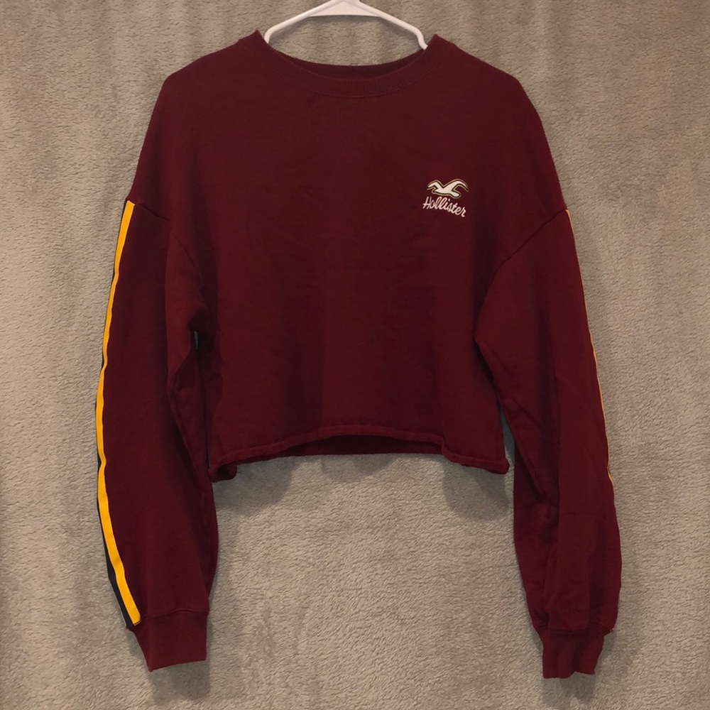 Hollister Cropped Red Sweatshirt SZ: M